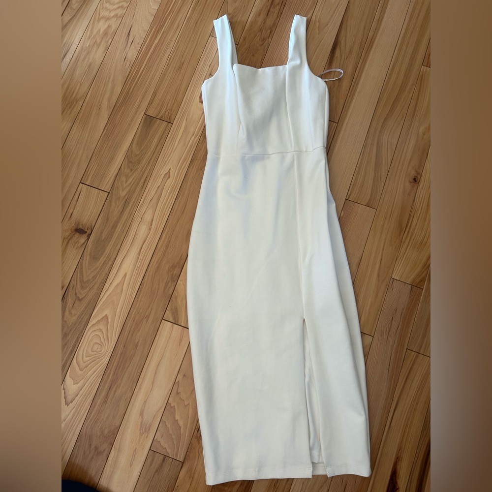 Lulu's bodycon White Dress - straps with slit